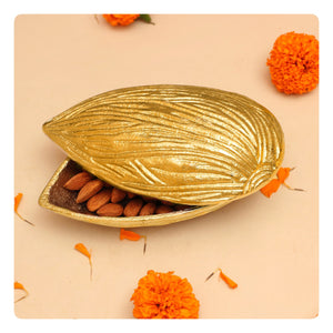 Almond container